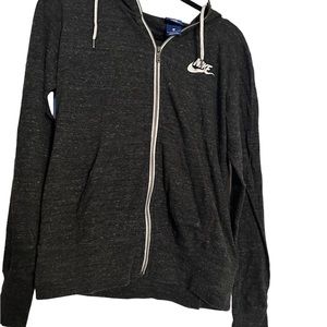 Women’s Nike grey zip up hoodie size large. Excellent condition